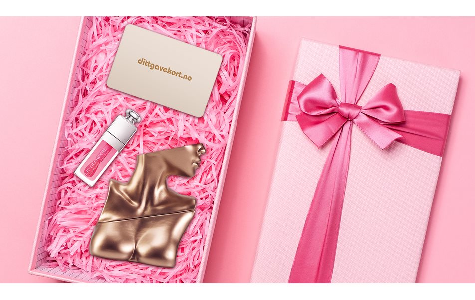rosa gaveeske med dittgavekort, lipgloss og parfyme